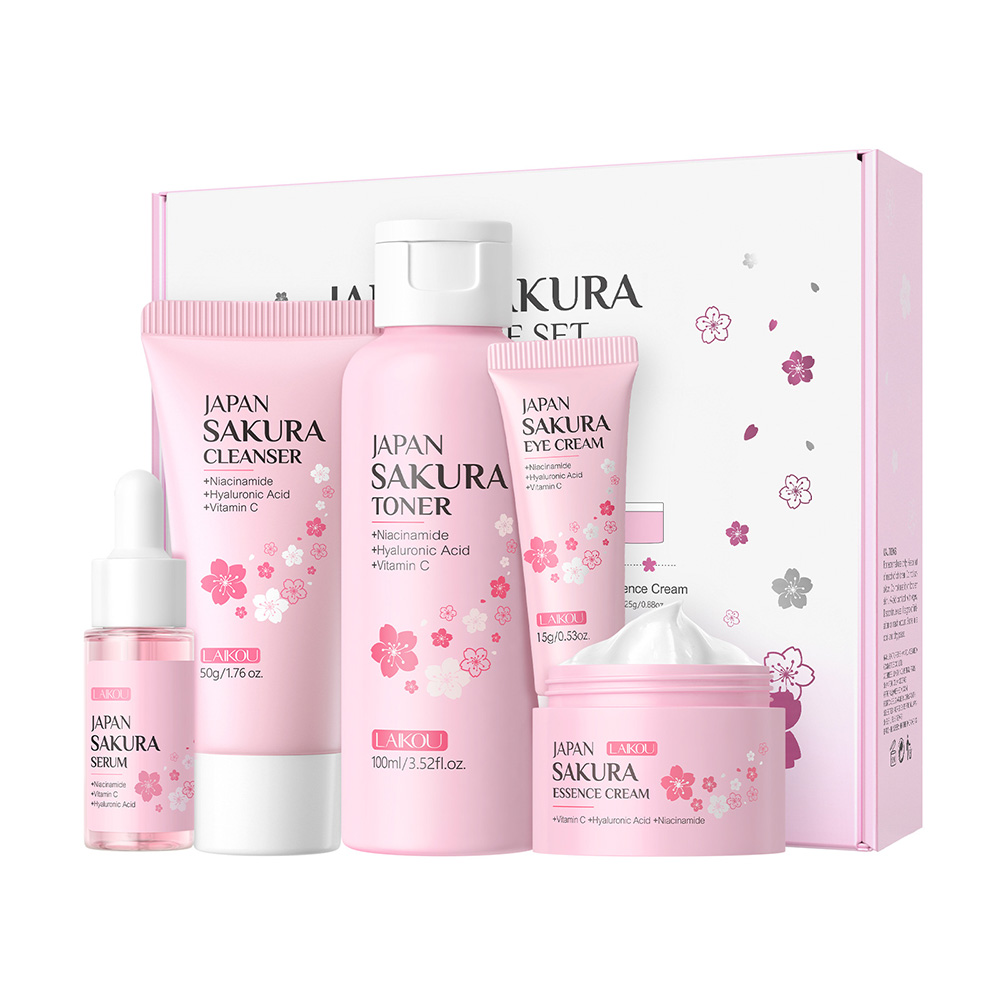 مجموعة العناية بالبشرة من لايك - مراجعة Essence Serum Toner وسعره