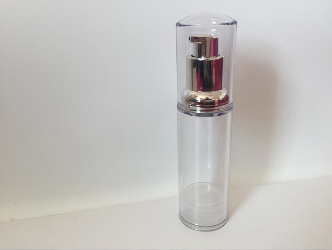 زجاجة بلاستيكية بسعة 40 مل مع  - مراجعة Essence Serum Toner وسعره